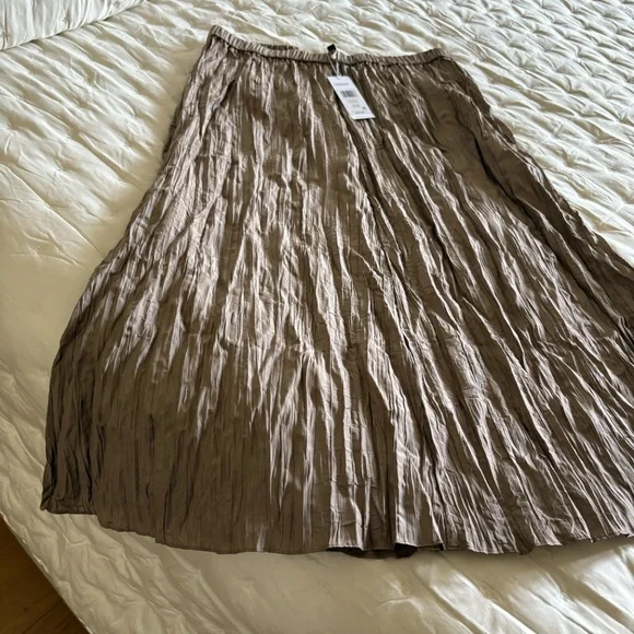 Eileen Fisher Crushed Silk Flared Skirt Cocoa.  New with tags. - Picture 3 of 9